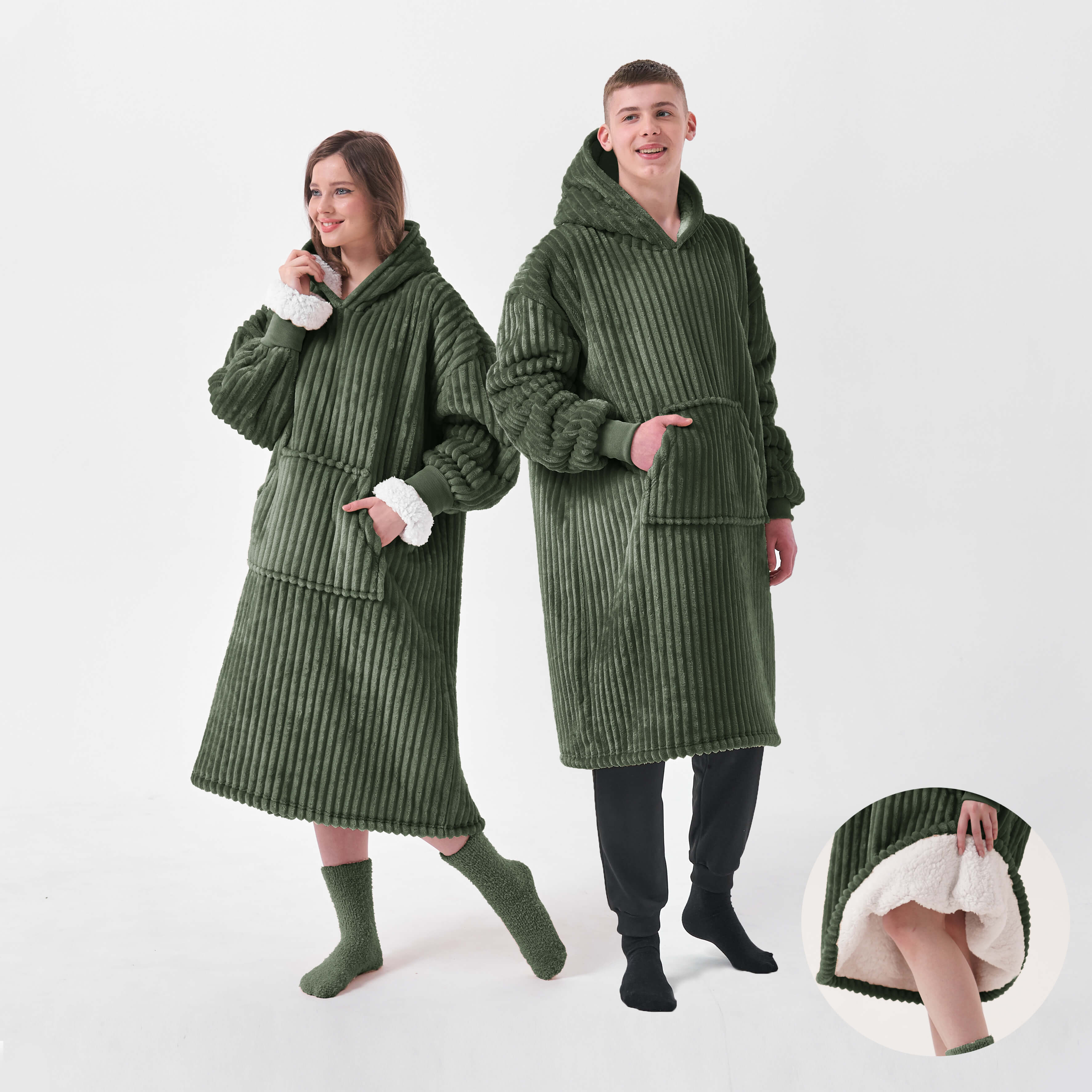 JUNO - Oversized Hoodie - 70x110 cm - Hoodie & blanket in one - wonderfully soft - unisex - Green - 1 piece