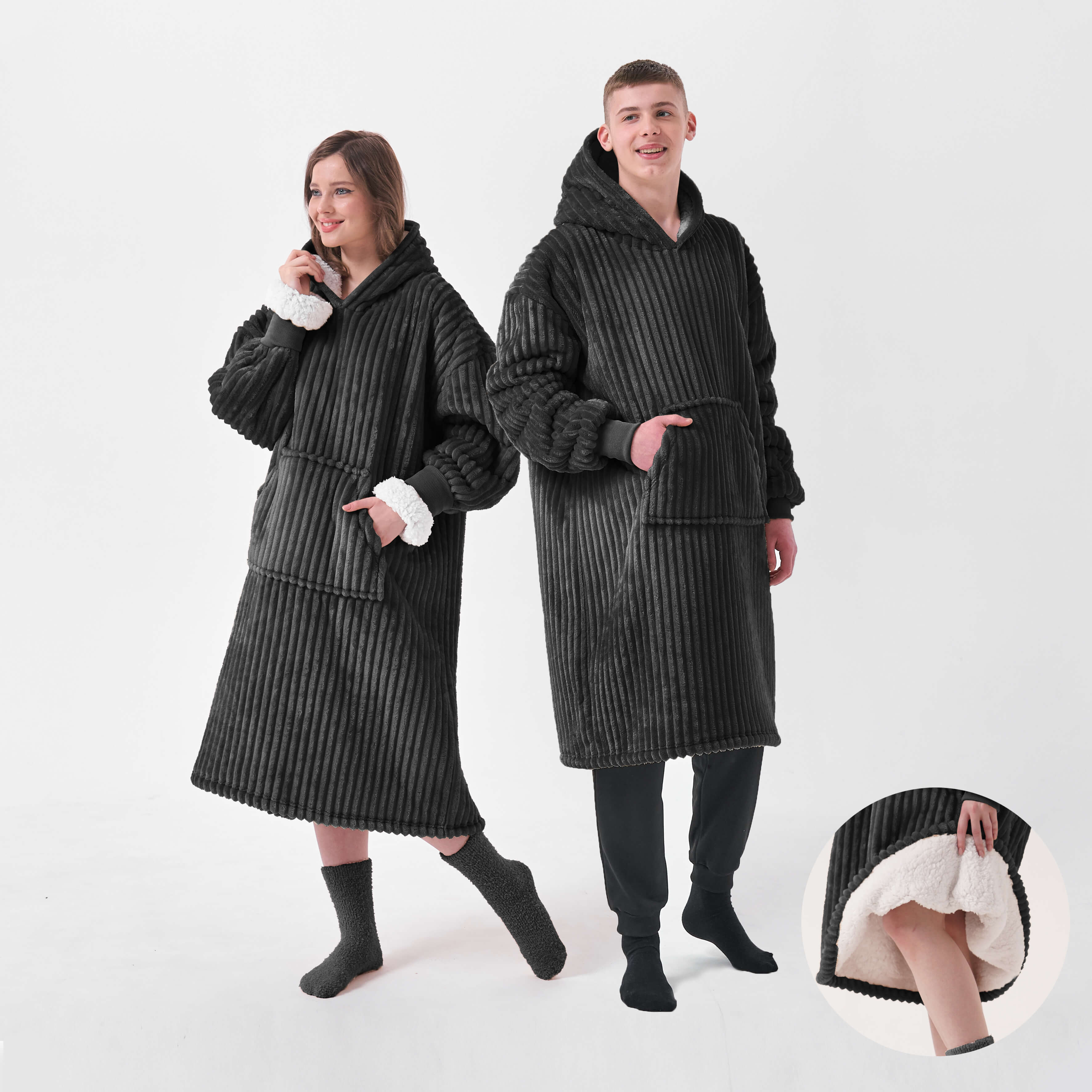 JUNO - Oversized Hoodie - 70x110 cm - Hoodie & blanket in one - wonderfully soft - unisex - Raven - black - 1 piece